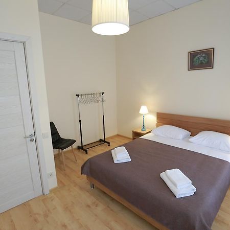 Midtown Hotel & Hostel Tbilisi ภายนอก รูปภาพ